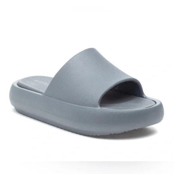 J/SLIDES Beach Slides - Picture 10 of 16